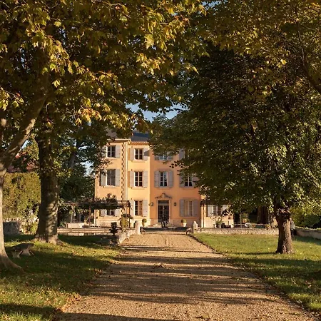 Maison d'hôtes Château De La Brillanne 2*